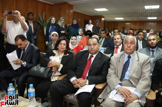 رئيس جامعة طنطايجب اتخاذ إجراءات لسلامة السائح أثناء إقامته فى مصر (5)