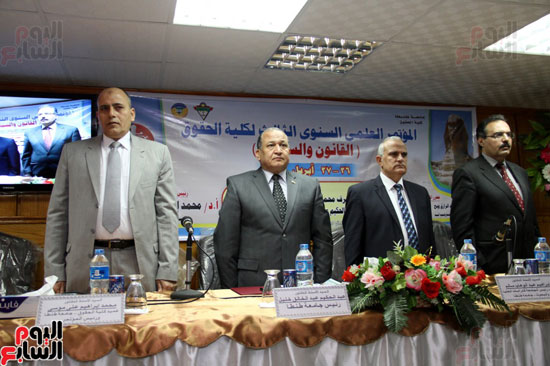 رئيس جامعة طنطايجب اتخاذ إجراءات لسلامة السائح أثناء إقامته فى مصر (7)