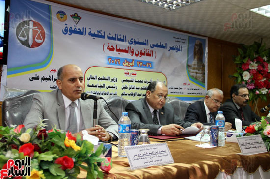 رئيس جامعة طنطايجب اتخاذ إجراءات لسلامة السائح أثناء إقامته فى مصر (9)