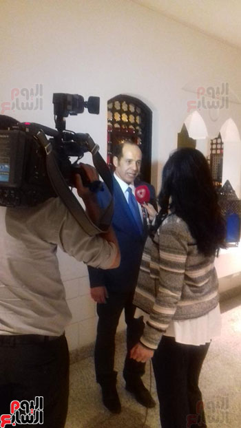  وزير الإعلام البحرينى يجتمع برؤساء تحرير الصحف المصرية والبحرينية (3)