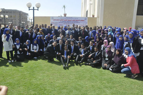 كلية طب القناة تنظم المؤتمر السنوى الرابع للبحوث الطلابية (3)