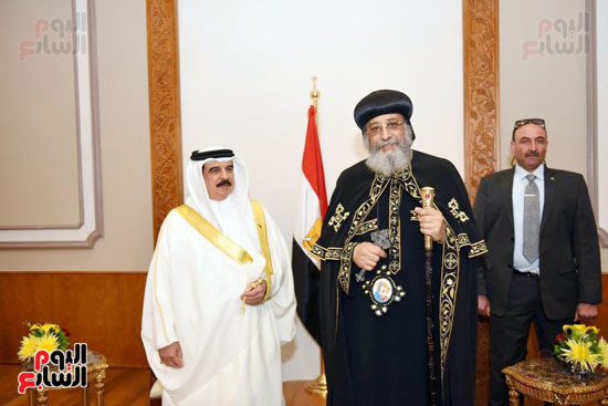 البابا تواضروس وملك البحرين (6)