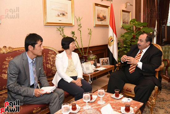 محافظ الإسكندرية يستقبل نائب سكرتير عام بلدية شنغهاى بالصين وقنصل عام الصين بالإسكندرية (1)
