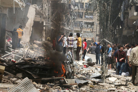  الصليب الأحمر يحذر حلب تعيش كارثة والمساعدات الإنسانية ستنفد (6)