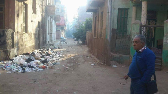  انتشار القمامة فى شوارع ميت غمر (5)