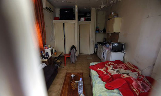 منزل شى موريس الذى احتجز فيه 75 امرأة سورية وأجبرن على ممارسة الدعارة  (4)