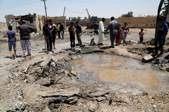ارتفاع حصيلة انفجار سيارة مفخخة فى بغداد لـ 23 قتيلا و39 جريحا (5)
