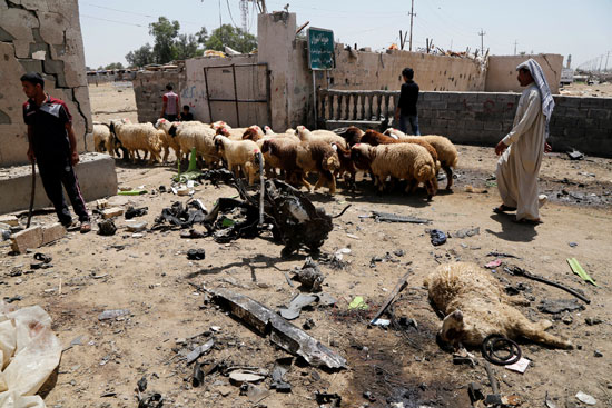 ارتفاع حصيلة انفجار سيارة مفخخة فى بغداد لـ 23 قتيلا و39 جريحا (6)