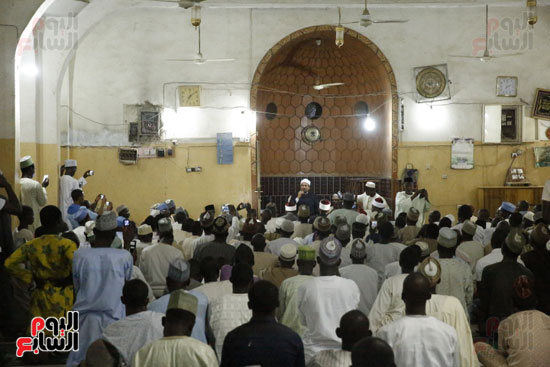 الأزهر يعقد لقاء جماهيريا بمسجد الشيخ التيجانى بمدينة كانو النيجيرية (1)