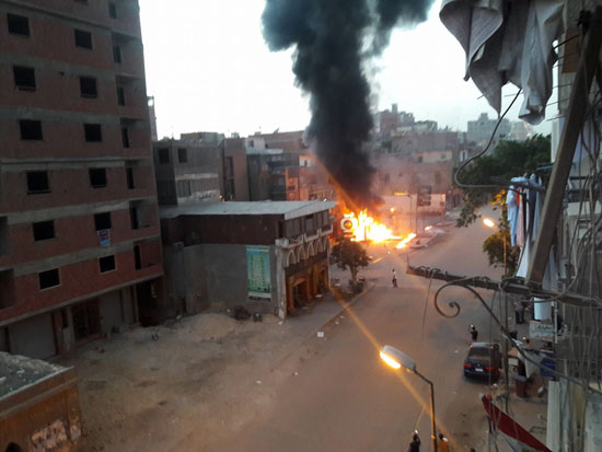 حريق هائل فى محطة وقود مصر للبترول بحلوان (3)