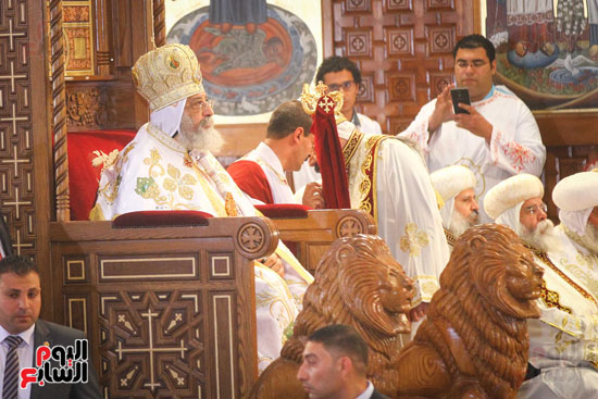 البابا تواضروس يترأس قداس قداس عيد القيامة (34)