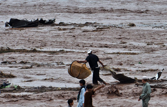 باكستان امطار  فيضانات خيبر باختونخوا شمال غرب باكستان  كويستان  شانغلاش (1)