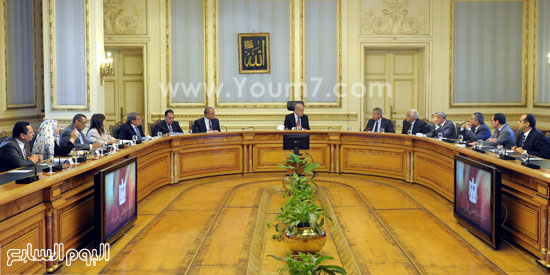 مجلس الوزراء شريف اسماعيل الحكومة (5)