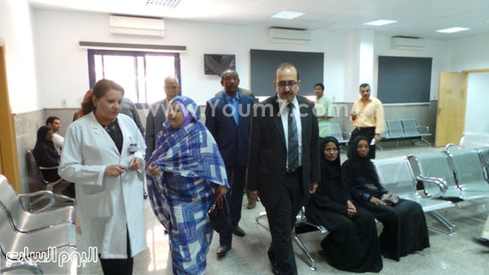 قنصل السودان ندرس الاستعانة بكوادر طبية مصرية فى علاج المرضى السودانيين (1)
