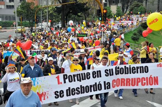 كولومبيا  ضد عملية السلام  (12)
