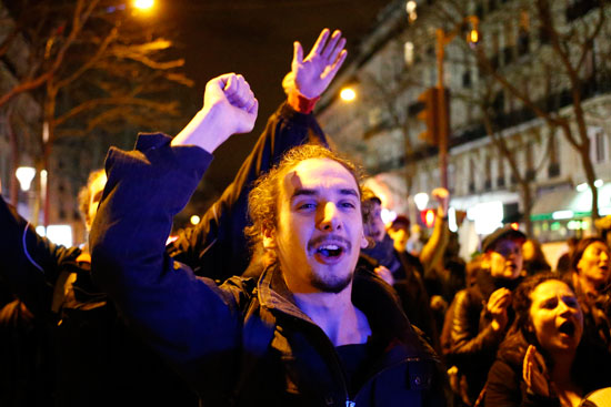 مئات الفرنسين يتظاهرون احتجاجًا على مشروع إصلاح قانون العمل (5)