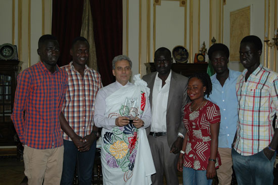 الدكتور جابر نصار وطلاب جنوب السودان (3)