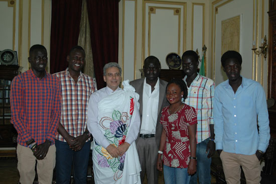 الدكتور جابر نصار وطلاب جنوب السودان (10)