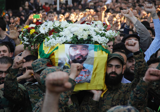 حزب الله اللبنانى يشيع جُثمان قيادى قتل فى سوريا (2)