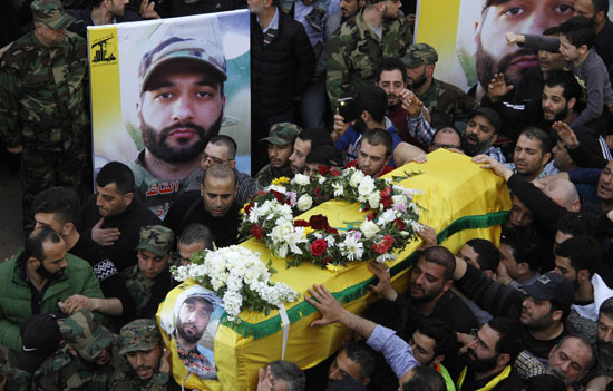 حزب الله اللبنانى يشيع جُثمان قيادى قتل فى سوريا (6)