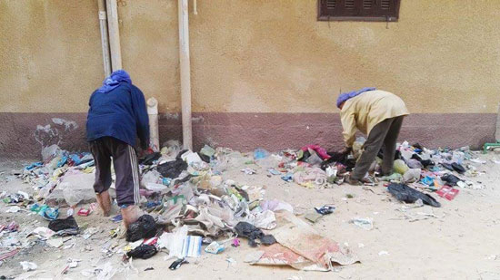 مجلس مدينة العريش يواصل حملات تنظيف الأحياء (5)