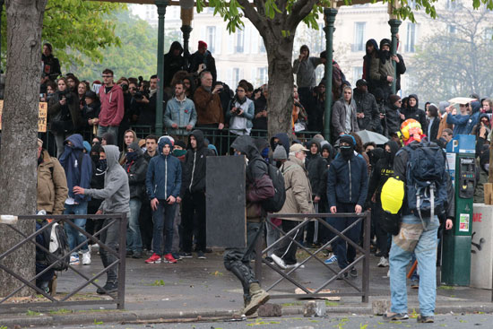 تظاهرات فرنسا  (3)