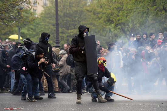 تظاهرات فرنسا  (5)