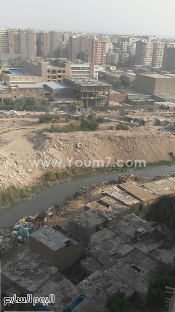 صورة من أعلى للمنطقة ورشاح الصرف الصحى يخترقها -اليوم السابع -5 -2015