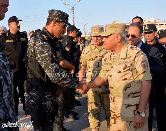  القائد العام يكرم رجال القوات الخاصة  -اليوم السابع -5 -2015