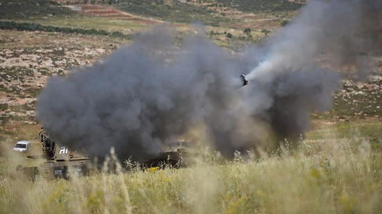 مدفع إسرائيلى خلال مناورة بوادى الأردن -اليوم السابع -5 -2015