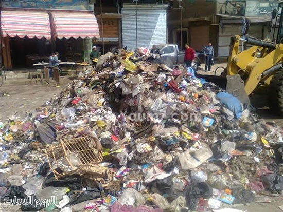 القمامة أغلقت الشوارع ومداخل المنازل والمحلات -اليوم السابع -5 -2015