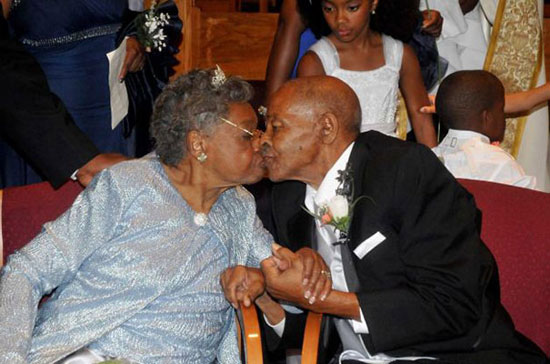 فى سن 86 عاما تجمعوا للزواج  -اليوم السابع -5 -2015