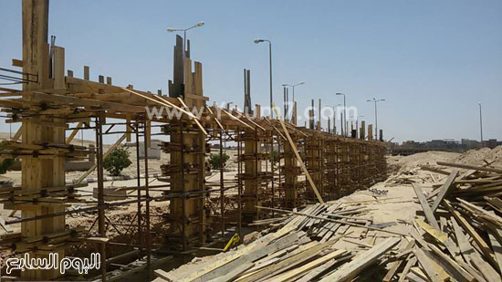 العمال يواصلون بناء مستشفى الأورمان بالأقصر -اليوم السابع -5 -2015