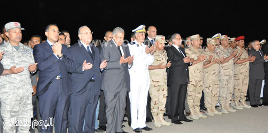  رئيس الوزراء ووزير الدفاع وعدد من رجال القوات المسلحة والوزراء  -اليوم السابع -5 -2015
