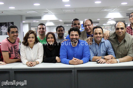 حميد مع الزملاء بقسم الفن  -اليوم السابع -5 -2015