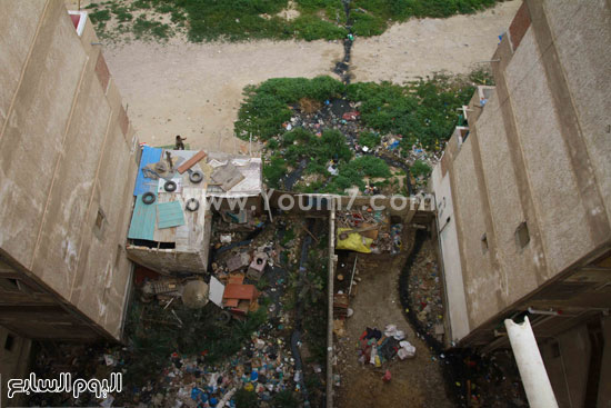 القمامة والصرف الصحى تُحاصر منازل الأهالى -اليوم السابع -5 -2015