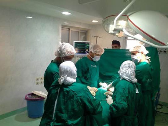 جانب من العمليات الجراحية التى أجريت -اليوم السابع -5 -2015