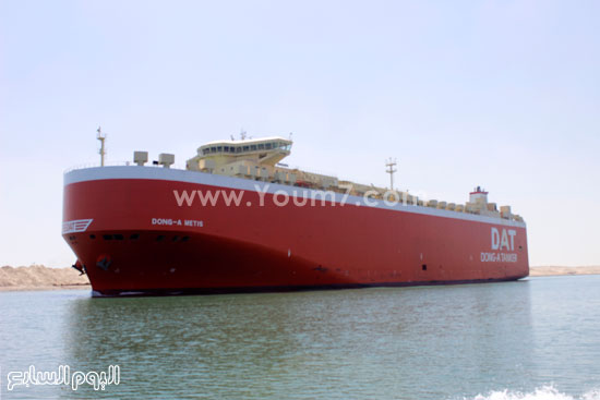 	إحدى سفن القافلة التى عبرت قناة السويس اليوم  -اليوم السابع -5 -2015