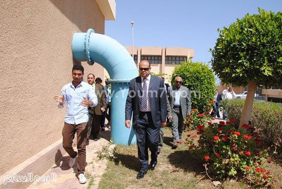 المحافظ يكلف رئيس شركة المياه برفع كفاءة غراب المياه  -اليوم السابع -5 -2015