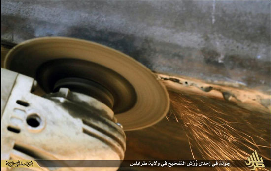 عملية صناعة المفخخات فى ورش داعش فى ليبيا -اليوم السابع -5 -2015