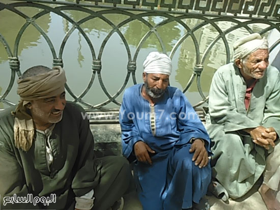 العمال على رصيف بحر يوسف -اليوم السابع -5 -2015