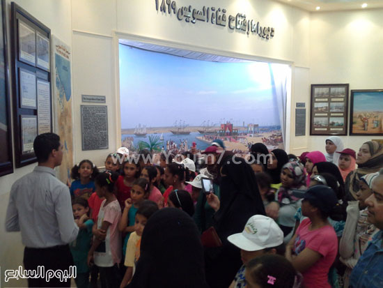 مسئولو المتحف يشرحون للأطفال مكوناته -اليوم السابع -5 -2015
