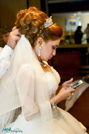 تاج العروس يمنح التسريحة تميز وجمال  -اليوم السابع -5 -2015