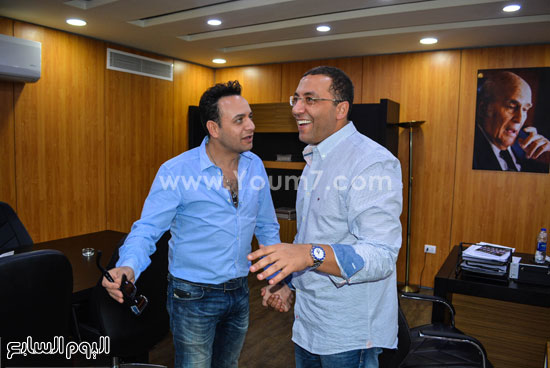 خالد صلاح رئيس التحرير مع الفنان مصطفى قمر -اليوم السابع -5 -2015
