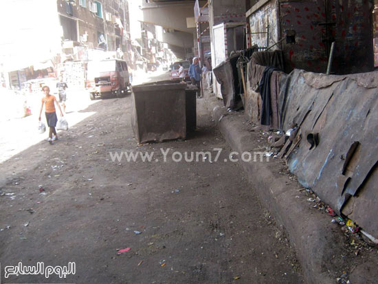 صناديق القمامة تم وضعها بعد تنظيف الشارع -اليوم السابع -5 -2015