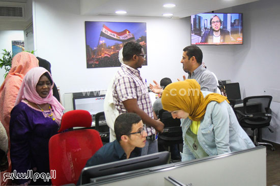 	جولة الوفد السودانى داخل الأقسام المختلفة بصالة التحرير -اليوم السابع -5 -2015
