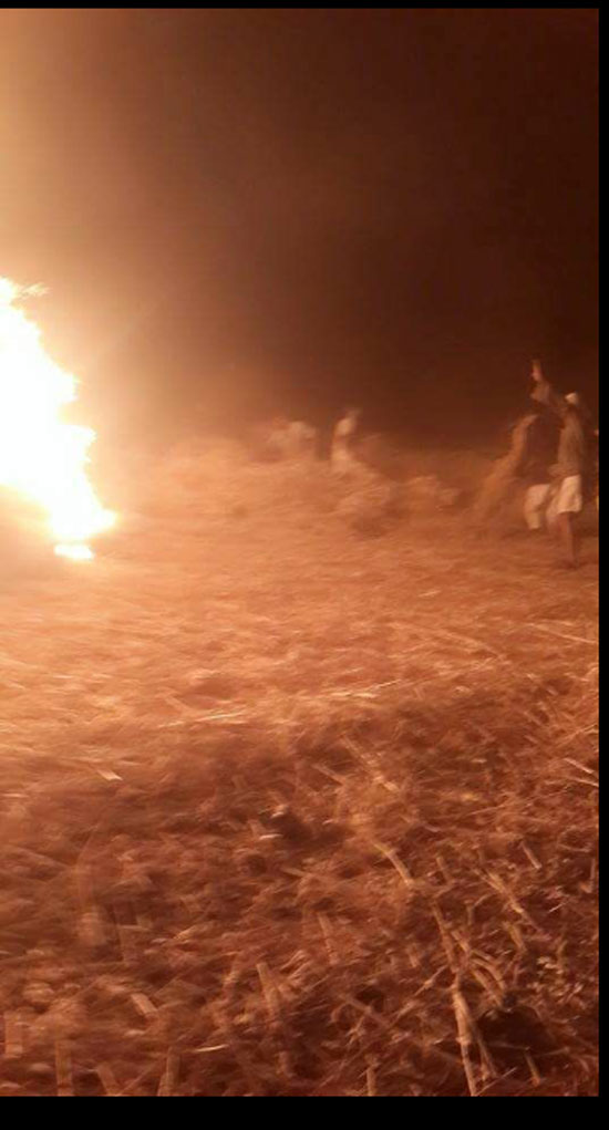 	الأهالى يحاولون إطفاء الحريق -اليوم السابع -5 -2015