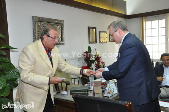 علام مع نائب وزير الرياضة المجرى -اليوم السابع -5 -2015