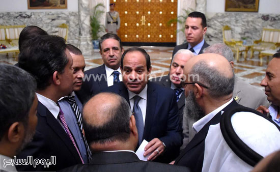 	السيسى يستعرض مع رؤساء الأحزاب مجمل تطورات الأوضاع على الساحة الداخلية المصرية -اليوم السابع -5 -2015