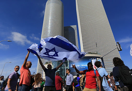 مظاهرة عارمة لليهود السود وسط تل أبيب -اليوم السابع -5 -2015